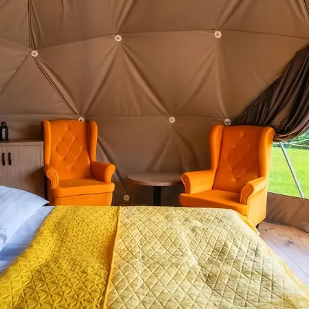 Diamond Glamp & Jacuzzi Luxury tent
